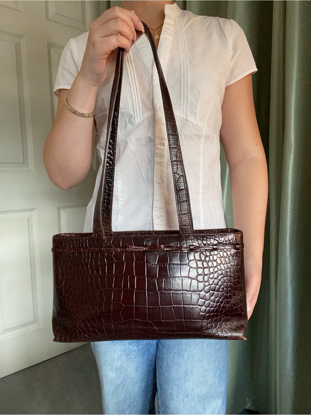 Liz Claiborne Croc-Embossed Dark Burgundy Shoulder Bag - Picture 6 of 10